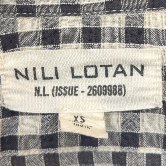 Nili Lotan Gingham Plaid Long Sleeve Button Front Shirt in Blue and Off- White - Picture 3 of 4